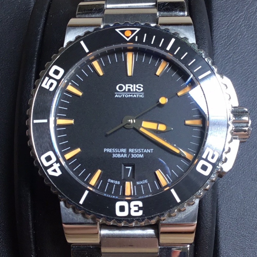 Oris Aquis Men’s Automatic Diver Watch 43mm Black Dial with Steel Bracelet